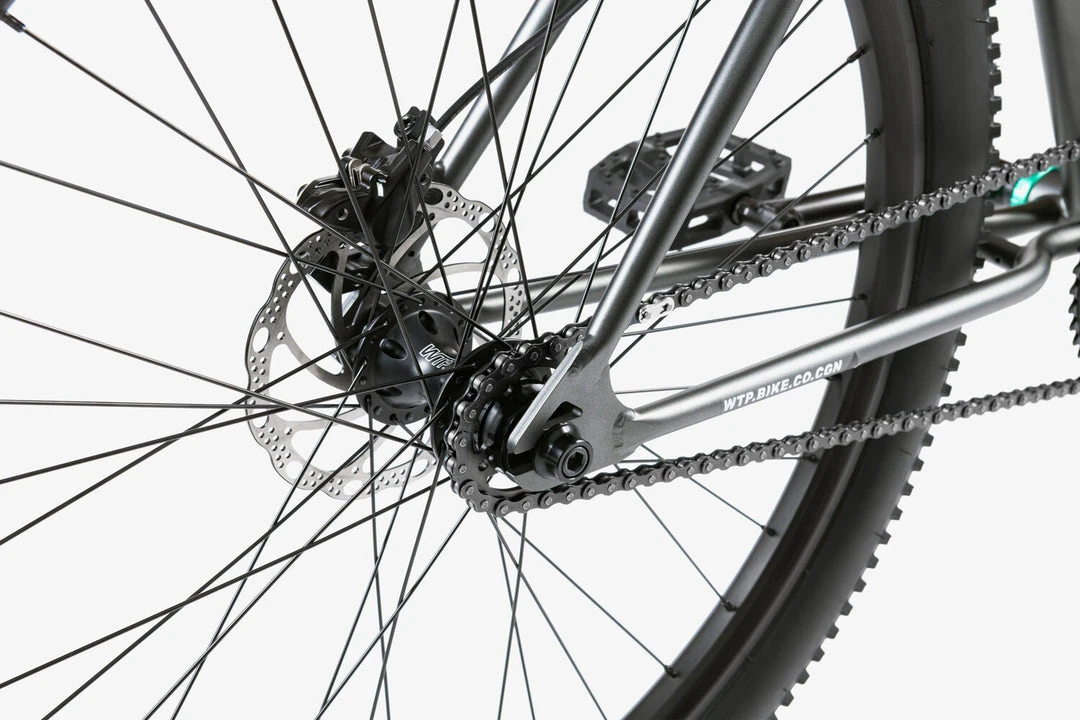 Wethepeople Avenger 27.5" Bike (2022) 7 Wethepeople Avenger 27.5" Bike (2022)